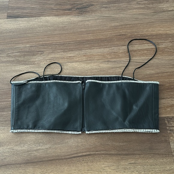 BLACK LEATHER CROPPED TOP - Picture 4 of 6